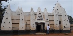 Mud-and-stick mosque at Larabanga